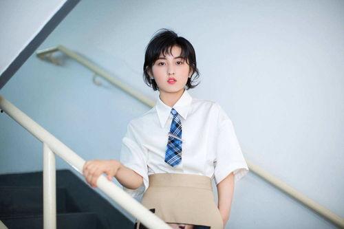 娱乐圈李庚希吃瓜事件视频,娱乐圈风波再起，真相揭秘引热议